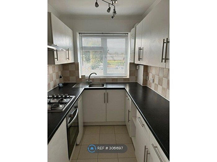 2 Bedroom Flat To Rent In Bourne Road, Bexley, DA5
