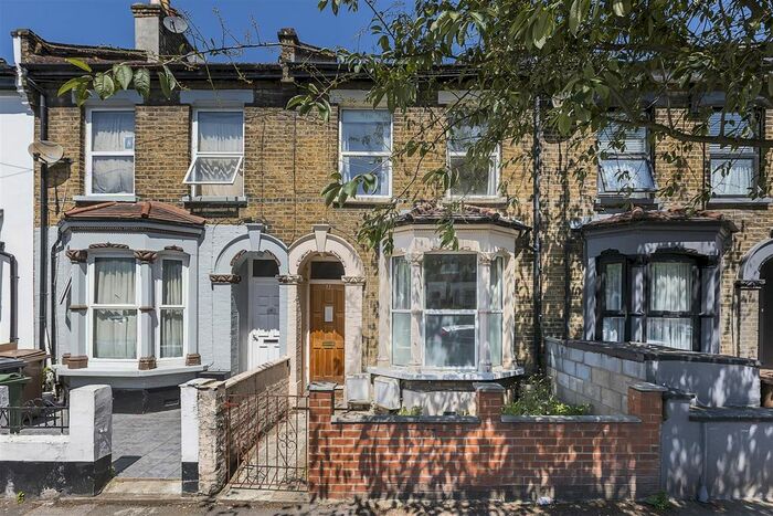 1 Bedroom Flat To Rent In Leslie Road, Leytonstone, London, E11