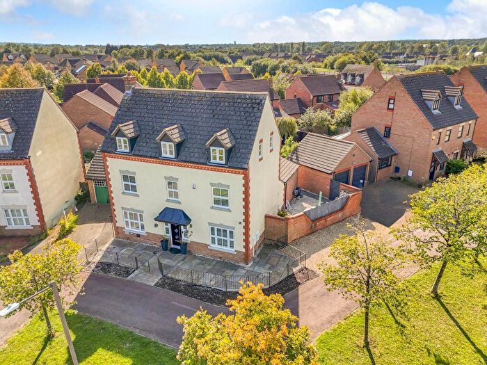 5 Bedroom Detached House For Sale In Kilwinning Drive, Monkston, MK10
