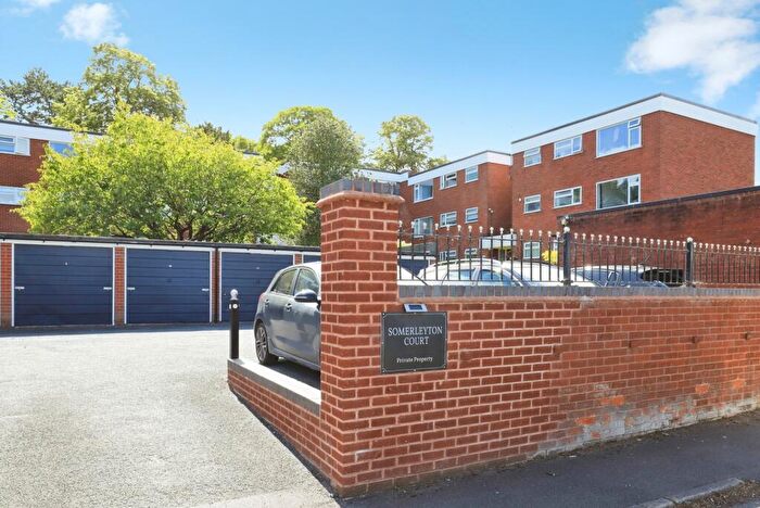2 Bedroom Flat For Sale In Somerleyton Court, Kidderminster, Worcestershire, DY10