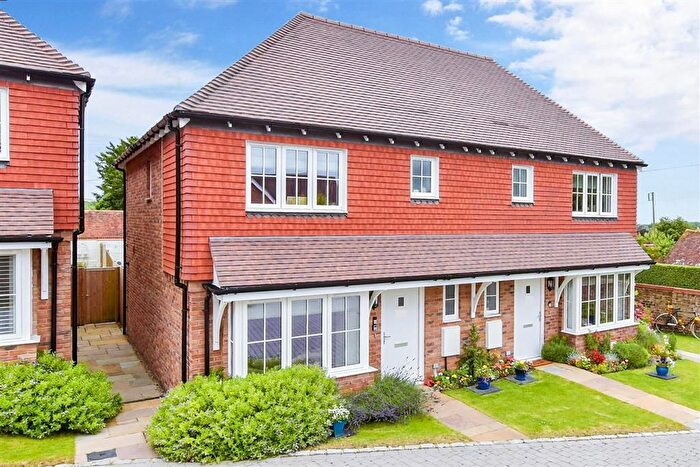 3 Bedroom Semi-Detached House For Sale In Willow Wents, Mereworth, Maidstone, Kent, ME18