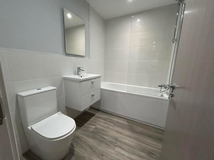1 Bedroom Flat To Rent In Derby Square, Liverpool, Merseyside, L2