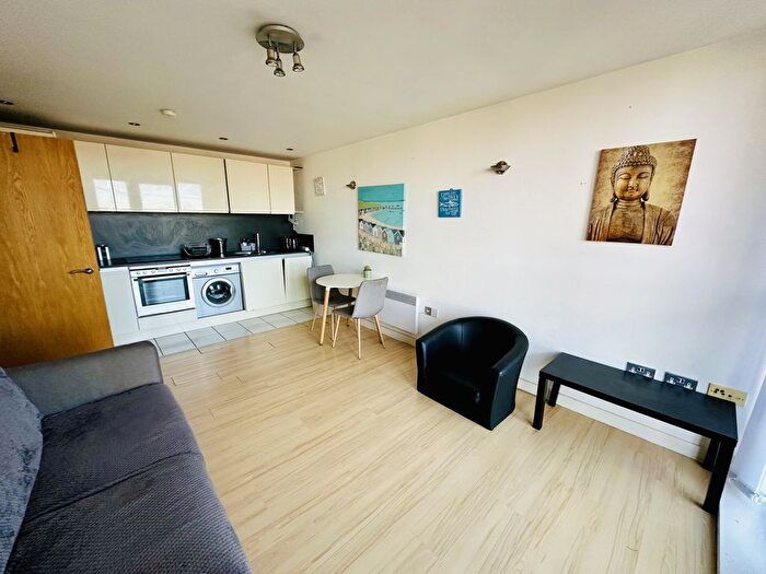 1 Bedroom Flat To Rent In Mirabel Street, Manchester, Greater Manchester, M3