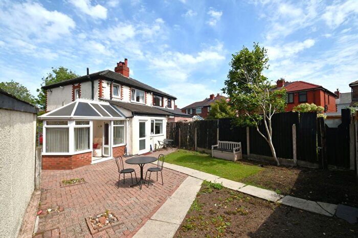 3 Bedroom Property For Sale In Leighton Avenue, Atherton, M46
