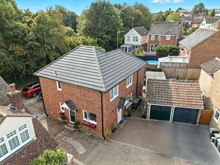 4 Bedroom Detached House For Sale In The Maltings, Dunmow, Essex, CM6