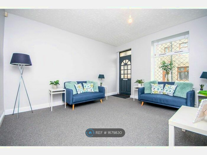 3 Bedroom Terraced House To Rent In Pembroke Street, Bacup, OL13