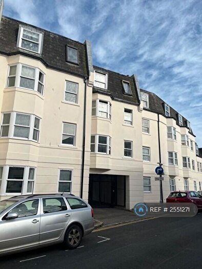 1 Bedroom Flat To Rent In Marlow Court, Brighton, BN2