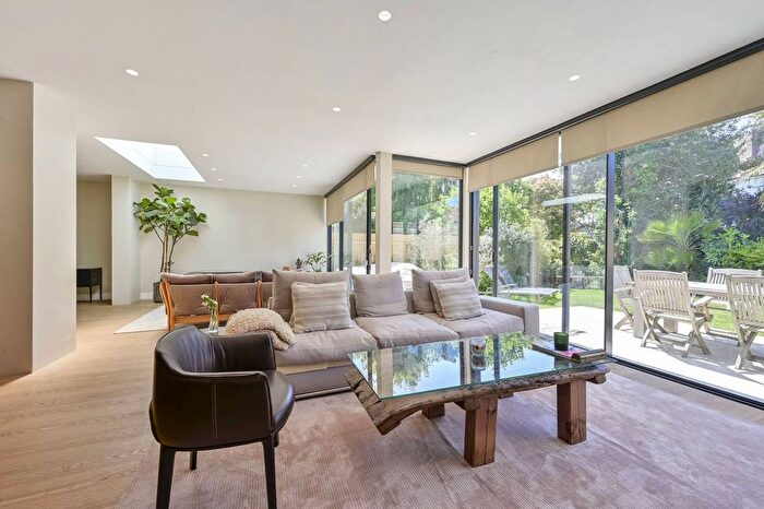 5 Bedroom Property To Rent In Shottfield Avenue, East Sheen, London, SW14