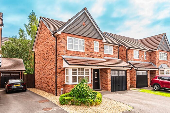4 Bedroom Detached House For Sale In Sycamore Gardens, Leyland, PR25