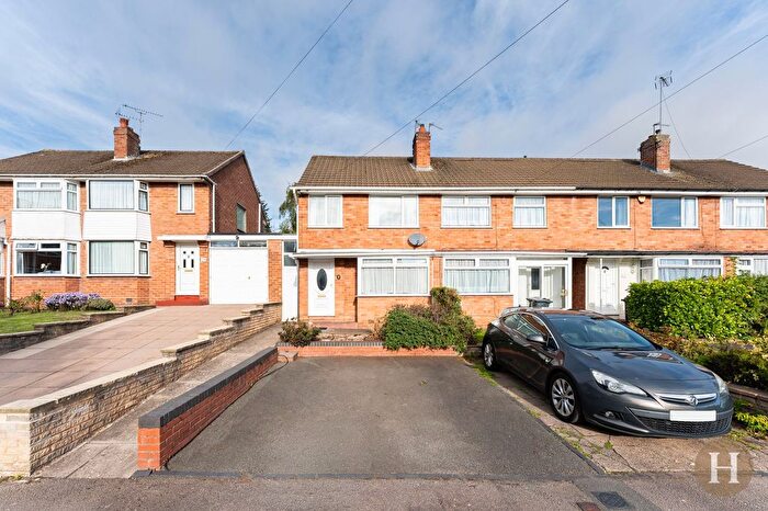 3 Bedroom End Of Terrace House For Sale In Rachel Gardens, Birmingham, B29
