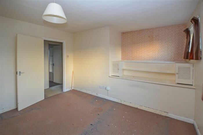 3 Bedroom End Of Terrace House For Sale In Albert Street, Warley, Brentwood, CM14