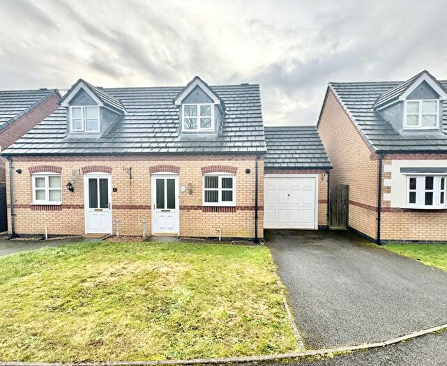 2 Bedroom Semi Detached House To Rent In Britannia Mews, Rowley Regis, B65