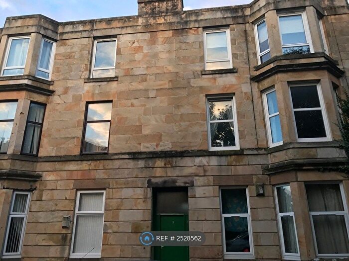 2 Bedroom Flat To Rent In Charlotte Place, Paisley, PA2