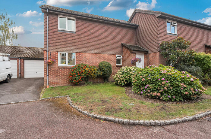 3 Bedroom End Of Terrace House For Sale In Diamond Way, Wokingham, Berkshire, RG41