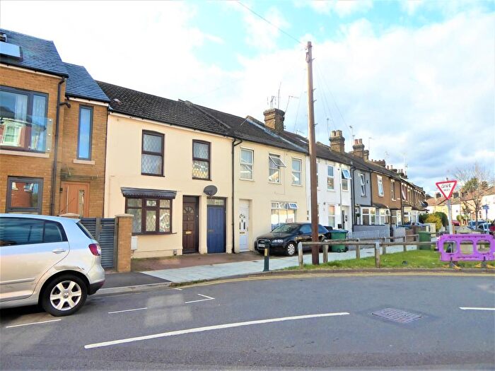 1 Bedroom Flat To Rent In Sutton Road, Watford, WD17