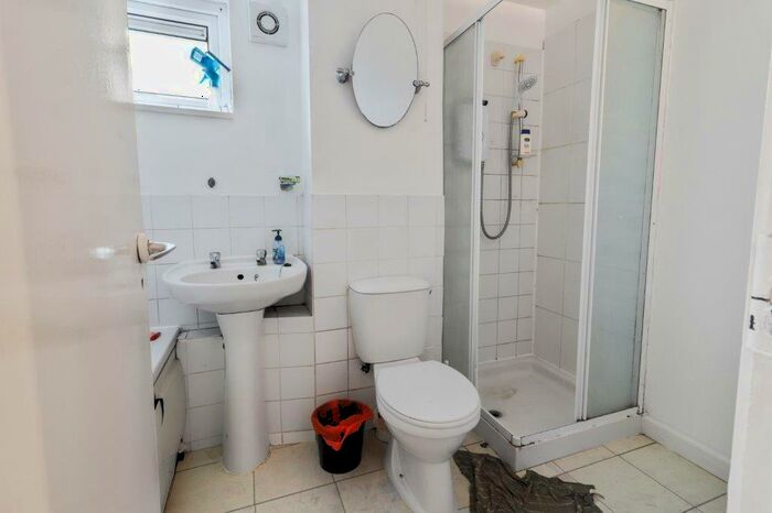 3 Bedroom Terraced House For Sale In Nightingale Lane, Wellingborough, NN8