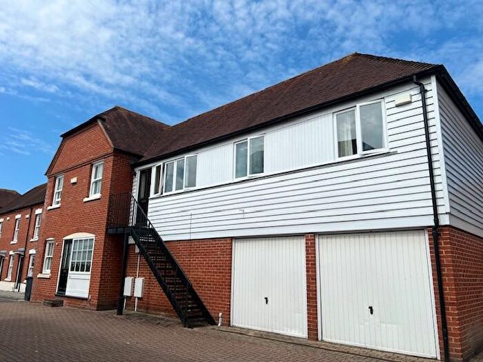 2 Bedroom Maisonette To Rent In Station Road West, Canterbury, CT2