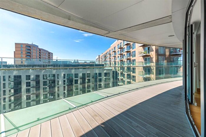 2 Bedroom Apartment To Rent In Crossharbour, London, E14