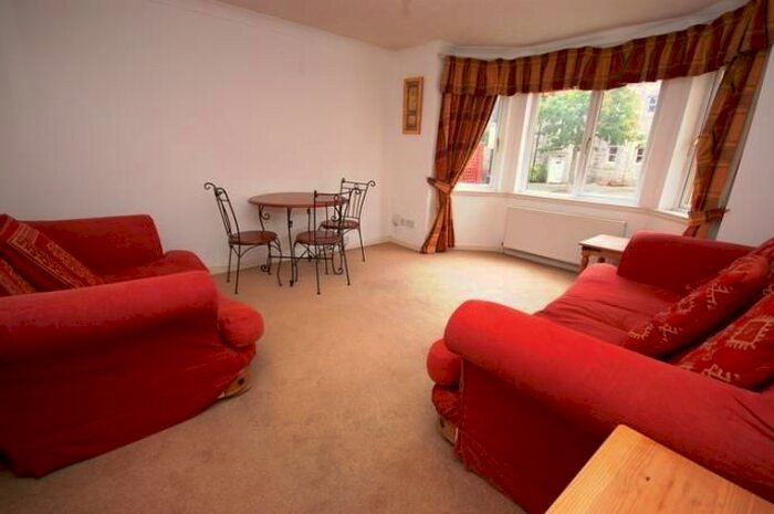 2 Bedroom Flat To Rent In Duff Road, Edinburgh, EH11