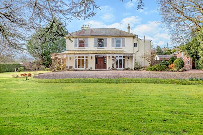 5 Bedroom Detached House For Sale In Southfield Way, Tiverton, EX16