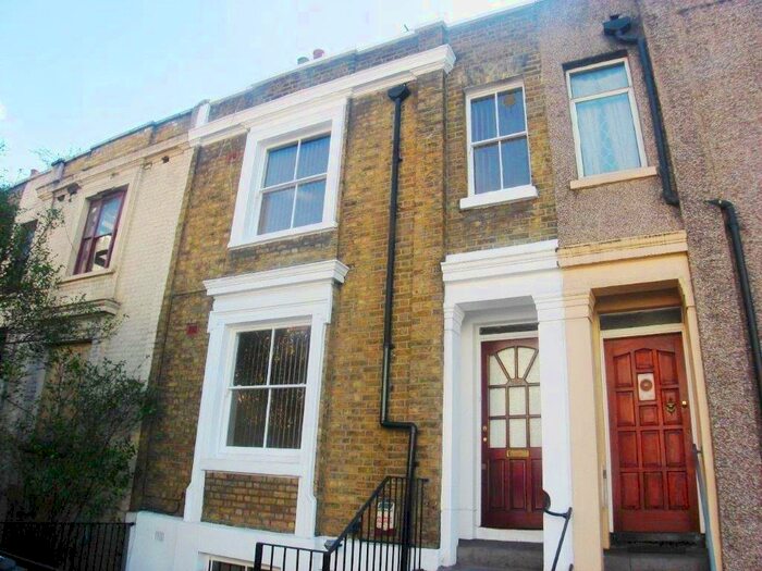 2 Bedroom Maisonette To Rent In New Cross Road Brockley, SE14