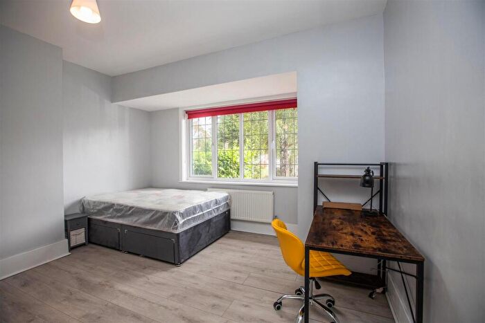 8 Bedroom House To Rent In Bournbrook Road, Birmingham, B29