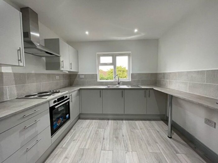 1 Bedroom Studio To Rent In Bensham Lane, Thornton Heath, CR7
