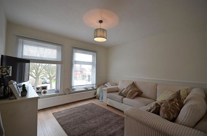 1 Bedroom Flat To Rent In Leavesden Road, Watford, Hertfordshire, WD24
