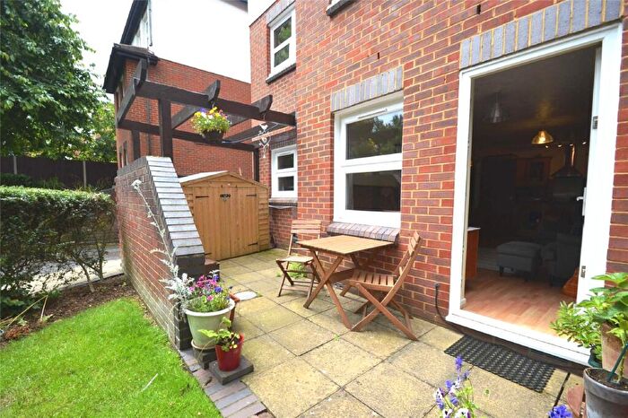 1 Bedroom Apartment For Sale In Overton Road, Sutton, Surrey, SM2