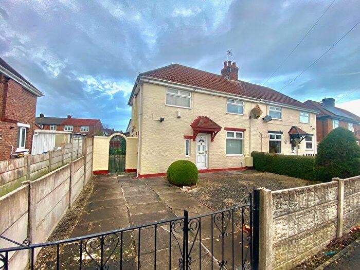 3 Bedroom Semi-Detached House For Sale In Fletcher Grove, Northwich, CW9