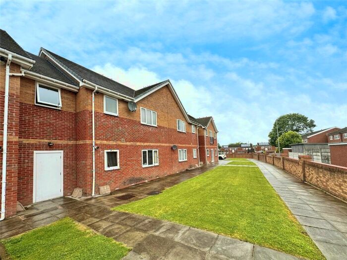 2 Bedroom Flat To Rent In Dudley Road East, Tividale, Oldbury, West Midlands, B69