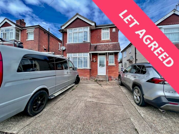 2 Bedroom Detached House To Rent In Deacon Road, Southampton, SO19