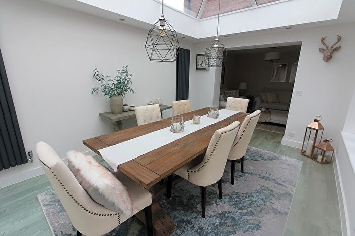 4 Bedroom Detached House For Sale In Gloster Road, Lutterworth, Leicestershire, LE17