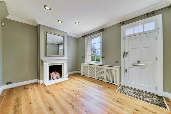 3 Bedroom Terraced House To Rent In Wagon Road, Barnet, EN4