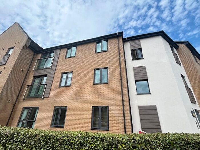 2 Bedroom Flat To Rent In Mercator Close, Southampton, SO16