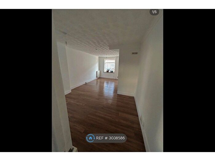 2 Bedroom End Terrace House To Rent In Lowther Road, Dover, CT17
