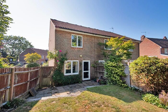 2 Bedroom End Of Terrace House For Sale In Goddards Close, Cranbrook, Kent, TN17