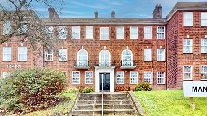 2 Bedroom Apartment For Sale In Aylmer Road, East Finchley, N2