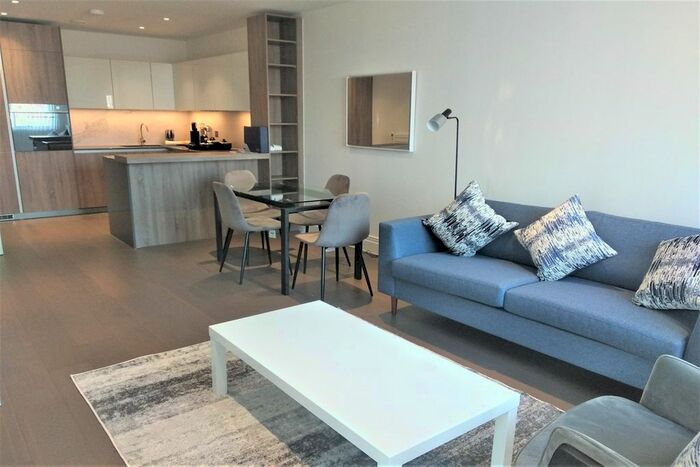 2 Bedroom Flat To Rent In Queenshurst Square, Kingston Upon Thames, KT2