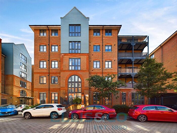 2 Bedroom Flat To Rent In Cannons Wharf, Tonbridge, Kent, TN9