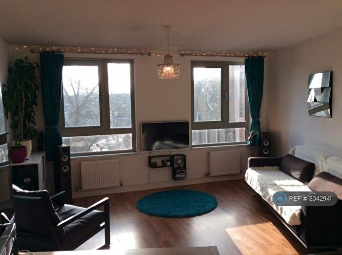 1 Bedroom Flat To Rent In Eden Grove, London, N7