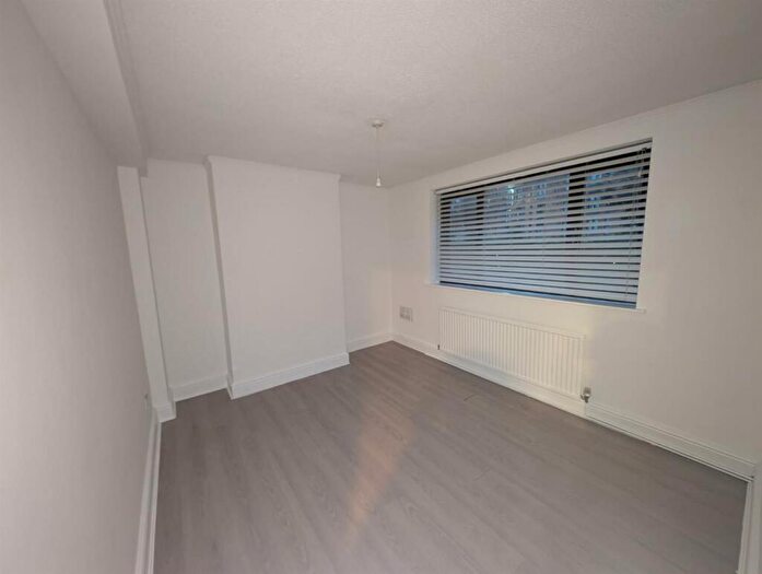 2 Bedroom Apartment To Rent In Cassandra Court, Asgard Drive, Salford, M5