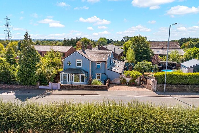 5 Bedroom Cottage For Sale In Place Farm Cottage, Warrington Road, Rainhill, L35