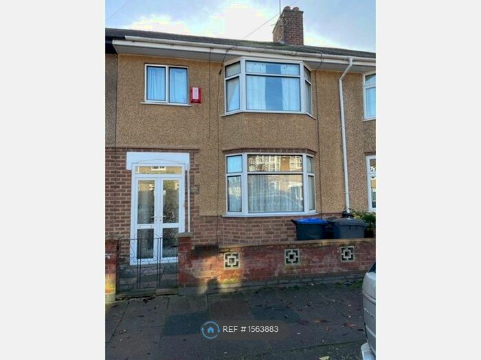 3 Bedroom Terraced House To Rent In Penrhyn Road, Northampton, NN4