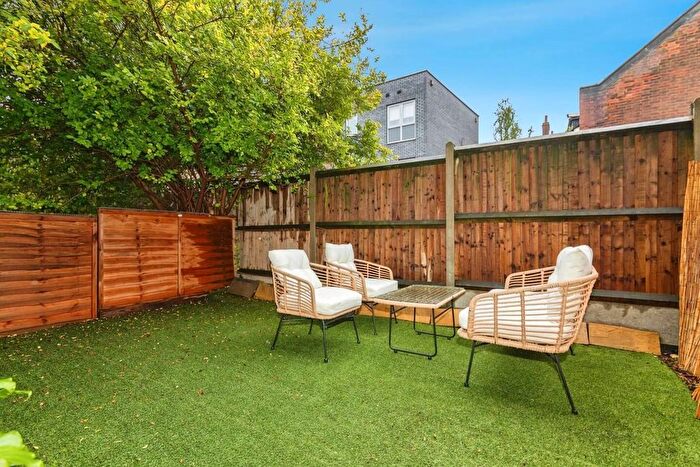 1 Bedroom Flat To Rent In Florida Street, London, E2