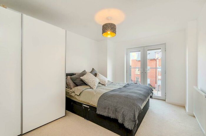 2 Bedroom Flat To Rent In Scotts Road, Bromley, BR1