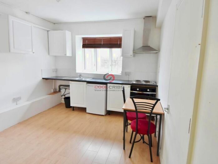1 Bedroom Flat To Rent In Holloway Road, London, N7