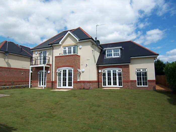 2 Bedroom Flat To Rent In Beaulieu Court, Beaulieu Avenue, Christchurch, BH23