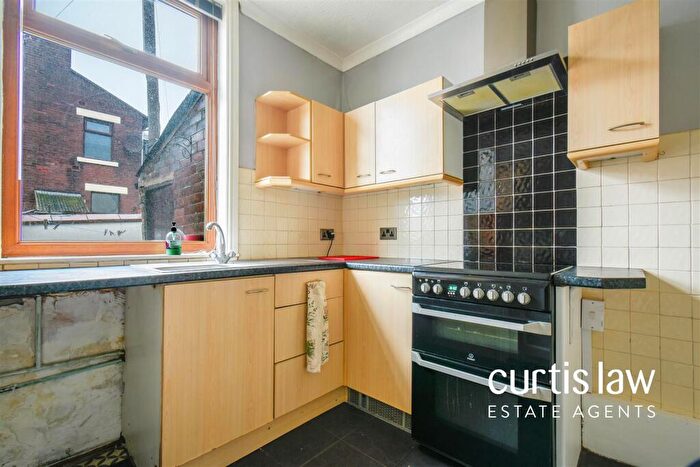 3 Bedroom Terraced House For Sale In Selous Road, Blackburn, BB2