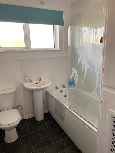 2 Bedroom Bungalow To Rent In South Close, Rushden, NN10